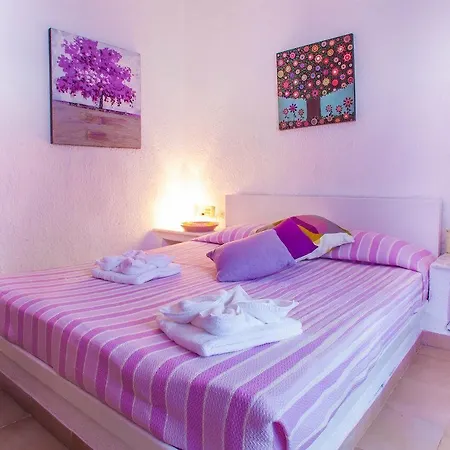 Hotel (adults Only) 2*